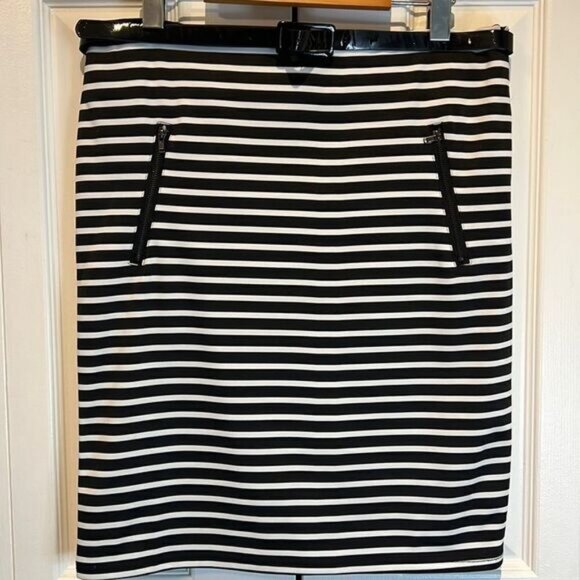 Black and White Striped Knee Length Shirt Size 6 - Picture 1 of 7
